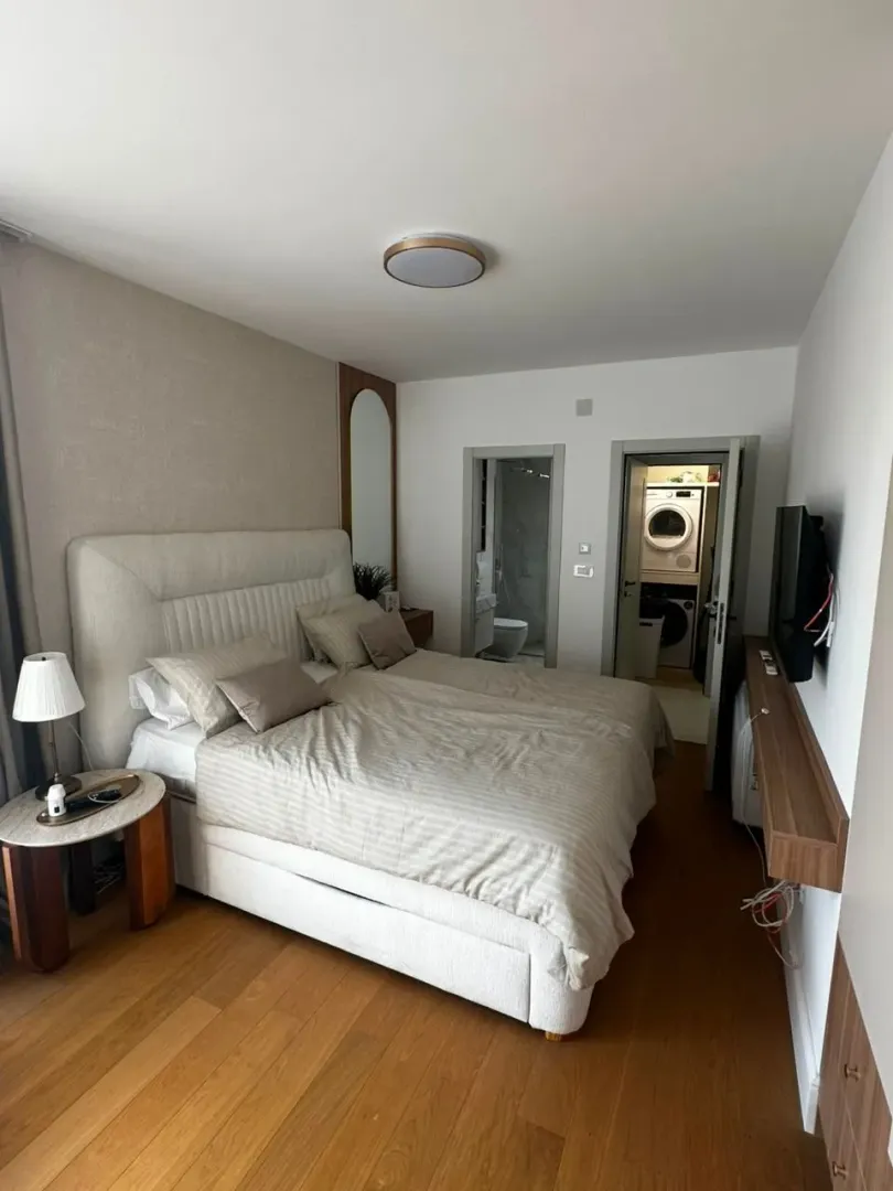 Izdavanje, kuća, 165m², Lastva Grbaljska, Kotor