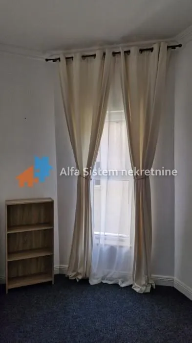 Izdavanje, dvosoban stan, 70m², Vračar Hram, Vračar Sve Podlokacije