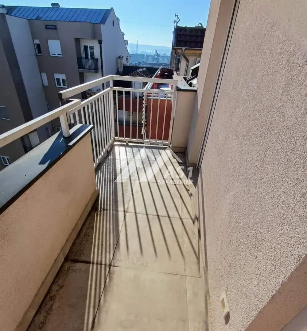 Izdavanje, trosoban stan, 74m², Podbara, Novi Sad Sve Podlokacije
