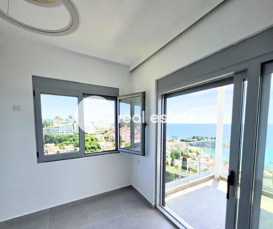 Prodaja, dvosoban stan, 52m², Centar, Ulcinj
