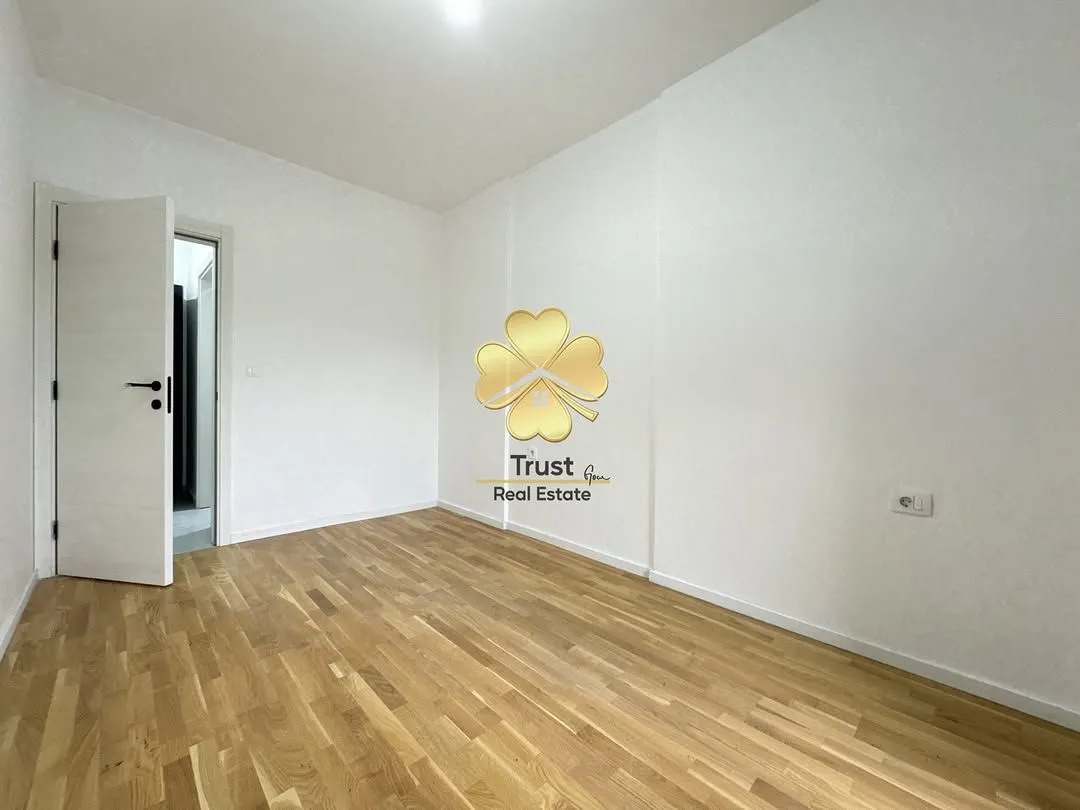Izdavanje, jednosoban stan, 45m², Stari Aerodrom, Podgorica