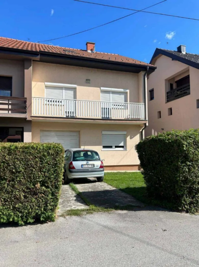 Prodaja, kuća, 213m², Požega, Srbija