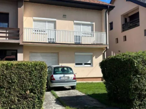 Prodaja, kuća, 213m², Požega, Srbija