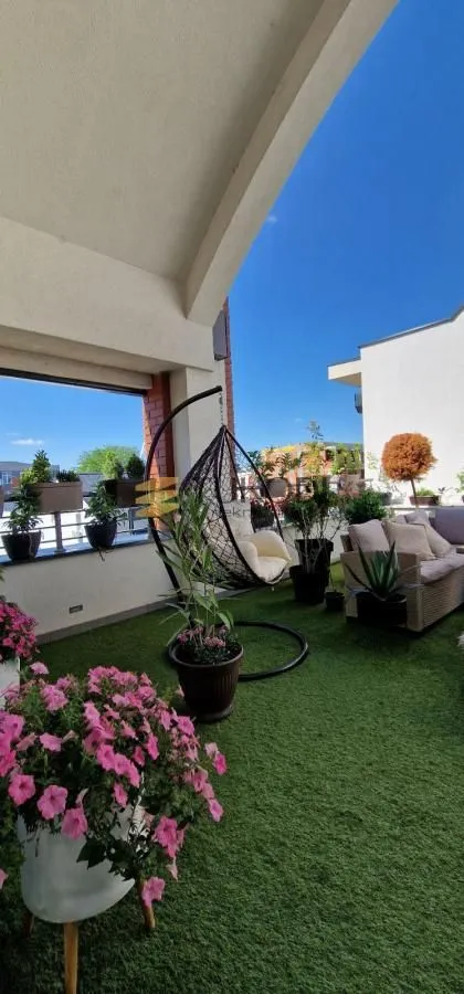 Prodaja, četvorosoban stan, 146m², Telep, Novi Sad Sve Podlokacije