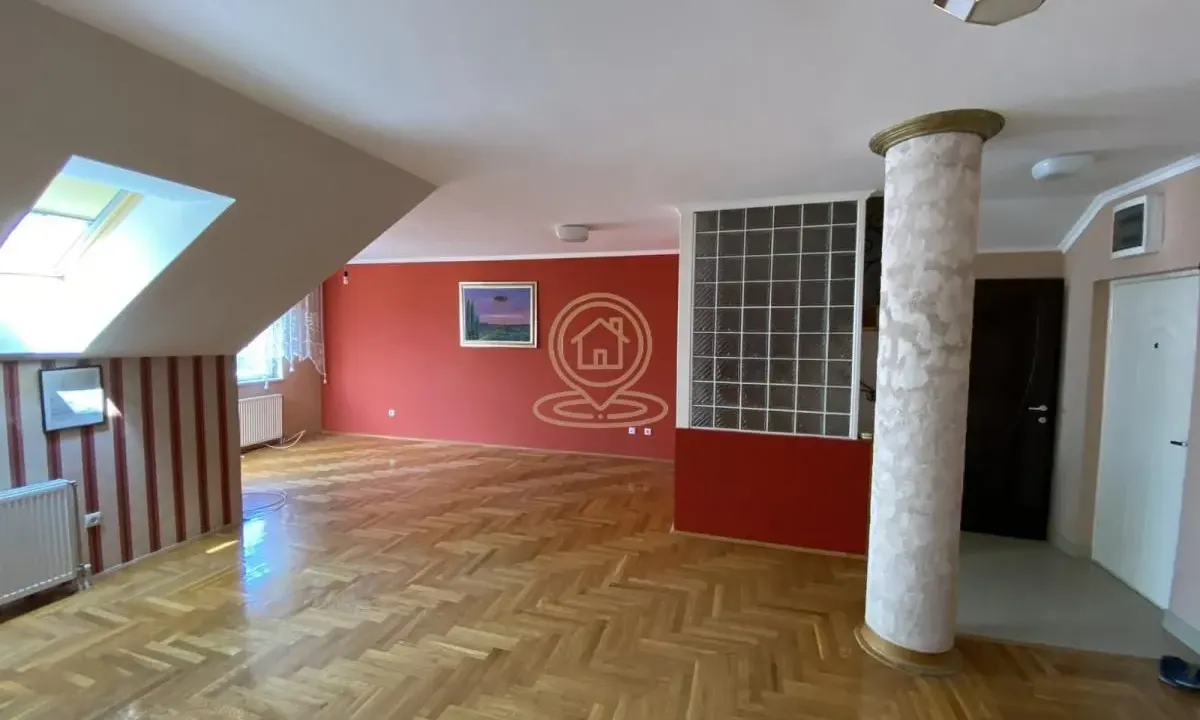 Prodaja, trosoban stan, 100m², Sajmište, Novi Sad