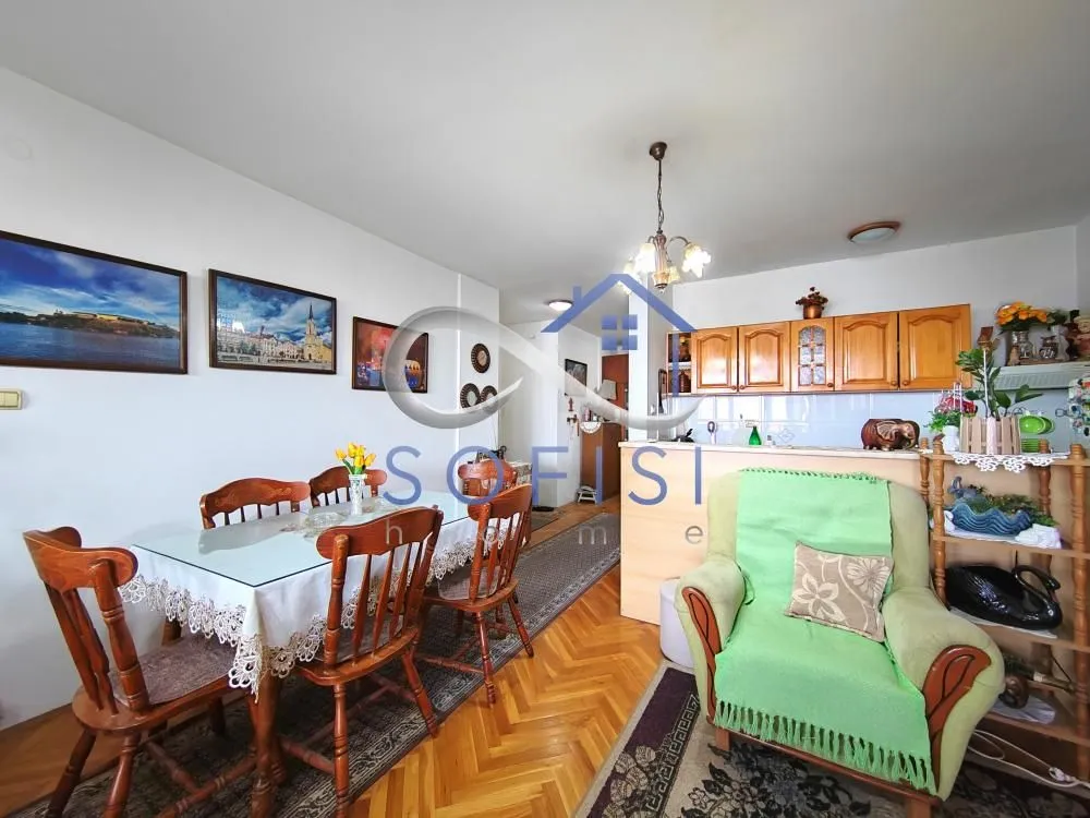 Prodaja, dvosoban stan, 73m², Socijalno, Novi Sad Sve Podlokacije