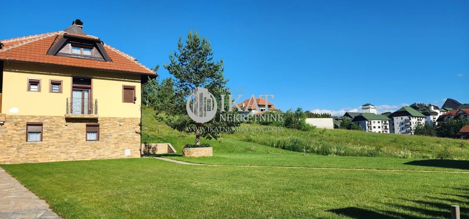 Prodaja, kuća, 270m², Zova, Zlatibor