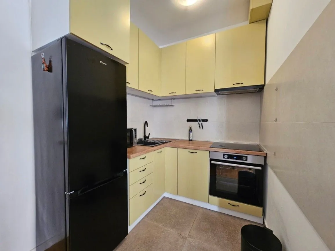 Izdavanje, jednosoban stan, 40m², Cvijetin Brijeg, Podgorica