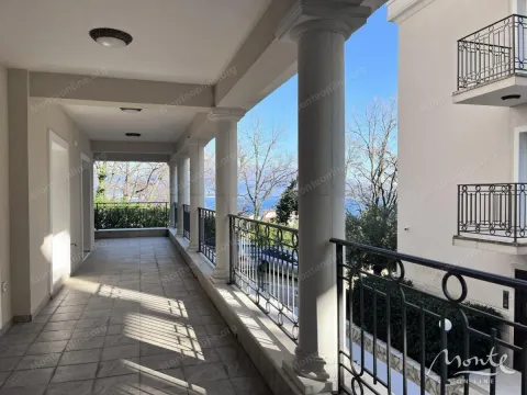 Prodaja, trosoban stan, 158m², Đenovići, Herceg Novi - image 14