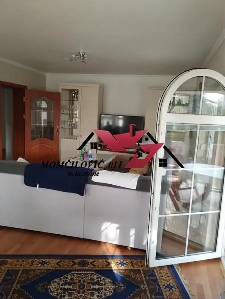 Sale, house, 450m², Zemun Ugrinovci, Zemun Sve Podlokacije