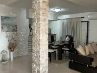 Izdavanje, trosoban stan, 100m², Mrčevac, Tivat - image 9