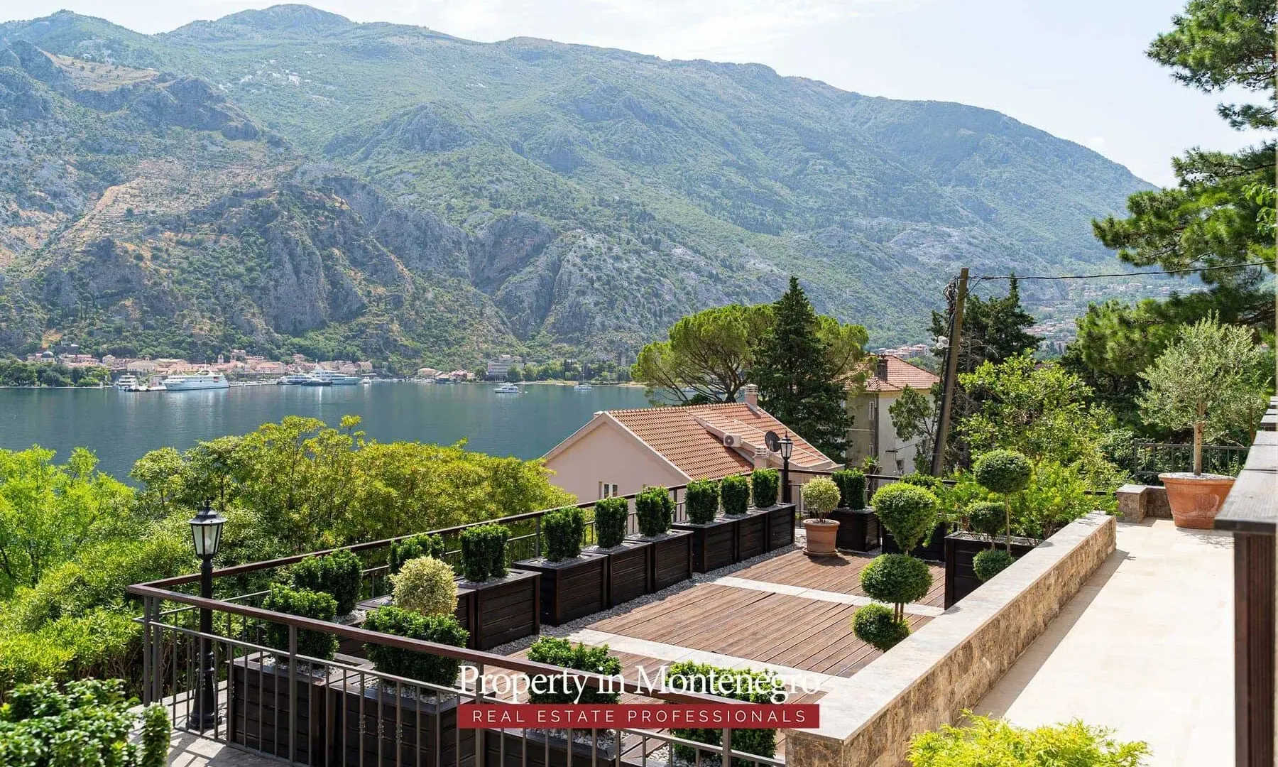 Prodaja, kuća, 520m², Muo, Kotor