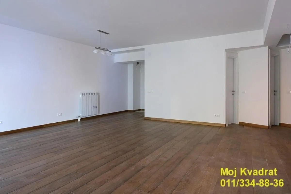 Prodaja, dvosoban stan, 83m², Kalenić Pijaca, Vračar Sve Podlokacije