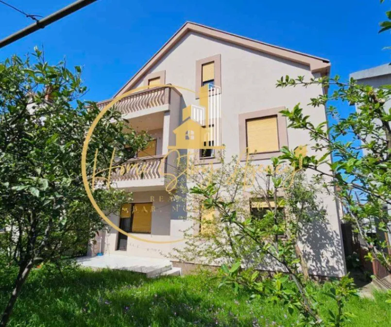 Prodaja, kuća, 115m², Stari Aerodrom, Podgorica