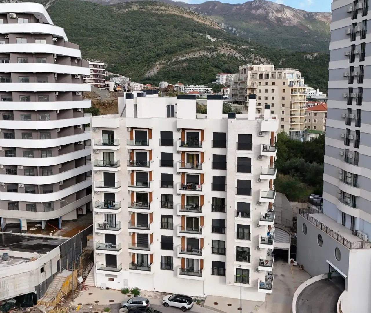 Sale, studio apartment, 32m², Bečići, Budva