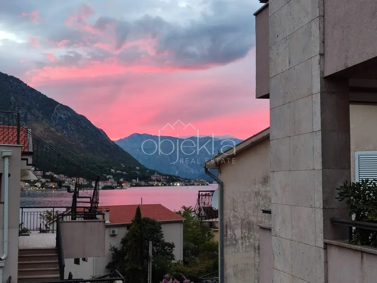 Prodaja, stan, 114m², Kotor, Crna Gora