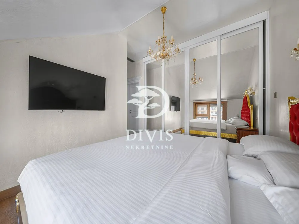 Rent, four bedroom apartment, 107m², Dorćol Sve Podlokacije, Beograd