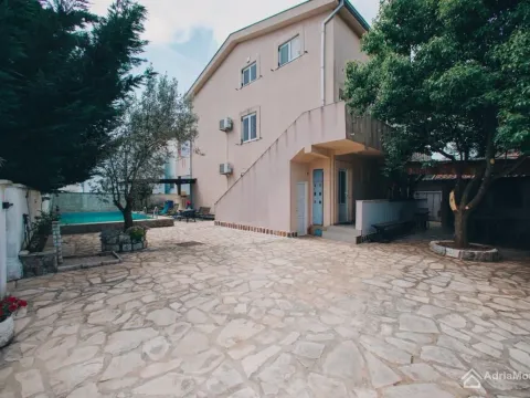 Prodaja, kuća, 300m², Krimovica, Kotor - image 2