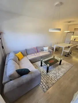 Izdavanje, dvosoban stan, 70m², City Kvart, Podgorica - image 26