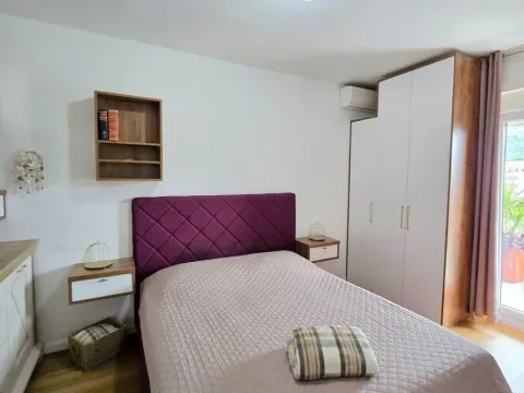 Sale, one bedroom apartment, 76m², Dubovica, Budva - image 10