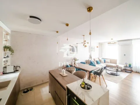 Prodaja, četvorosoban stan, 110m², Južni Bulevar, Vračar Sve Podlokacije - image 11