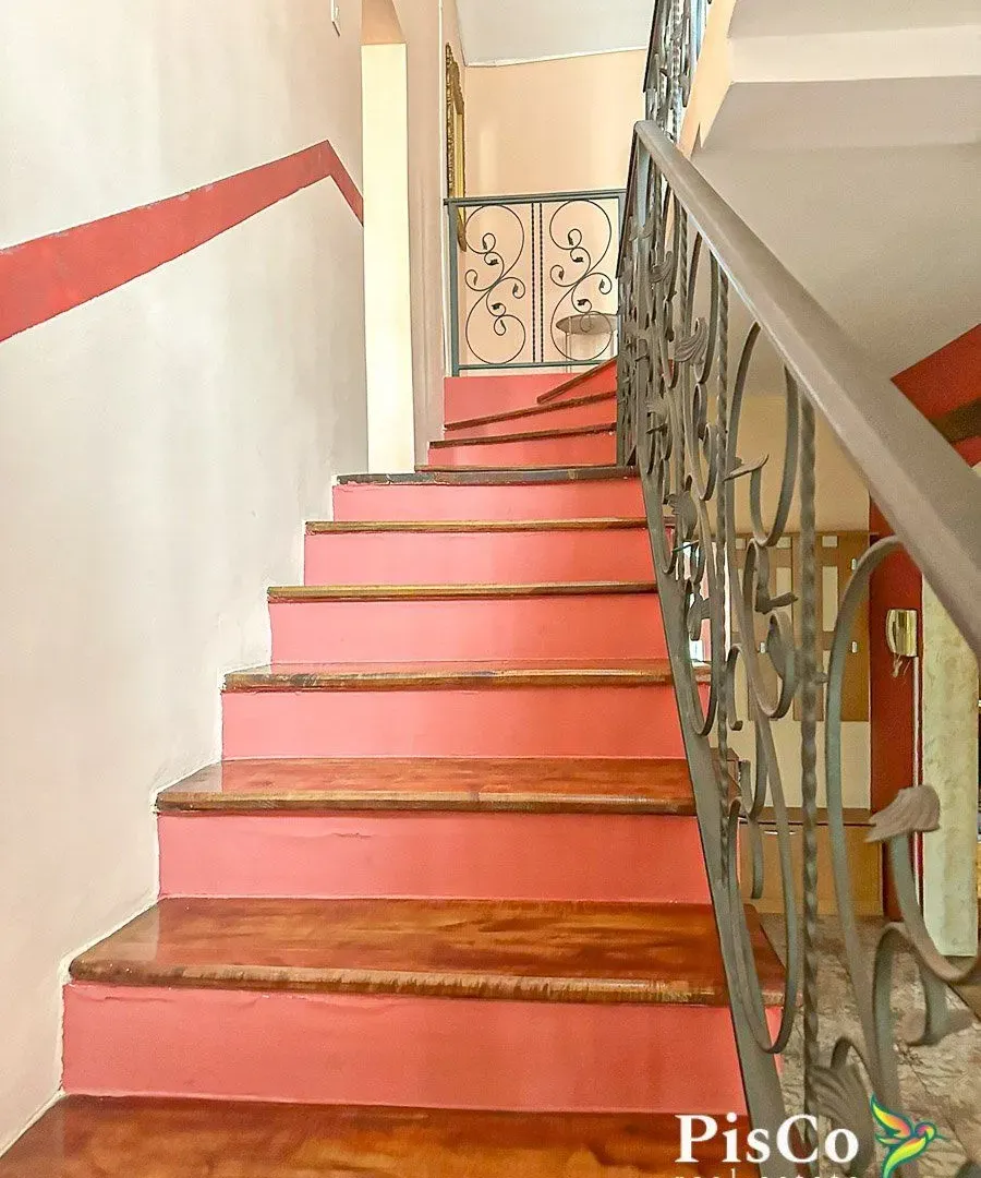 Izdavanje, kuća, 250m², Donja Gorica, Podgorica