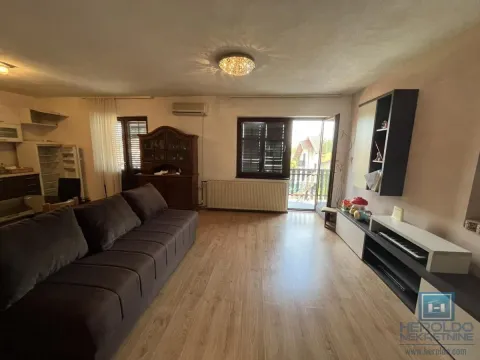 Sale, house, 353m², Budžino brdo, Jagodina - image 10