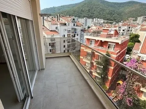 Prodaja, trosoban stan, 79m², Budva, Crna Gora - image 10