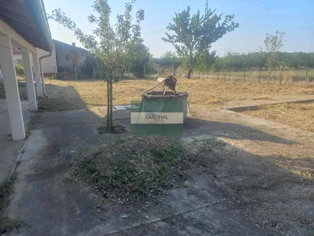 Prodaja, kuća, 219m², Medjulužje, Mladenovac