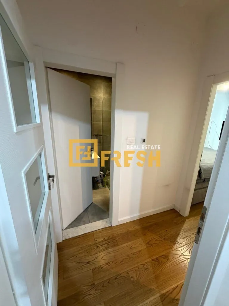 Prodaja, dvosoban stan, 78m², Centar, Podgorica