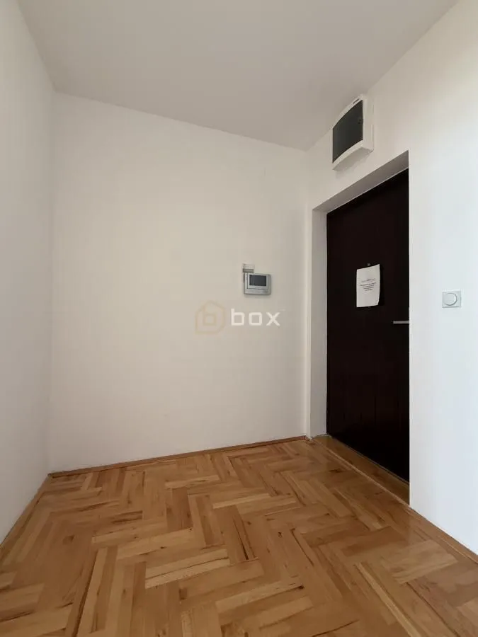 Izdavanje, dvosoban stan, 65m², Medijana, Niš