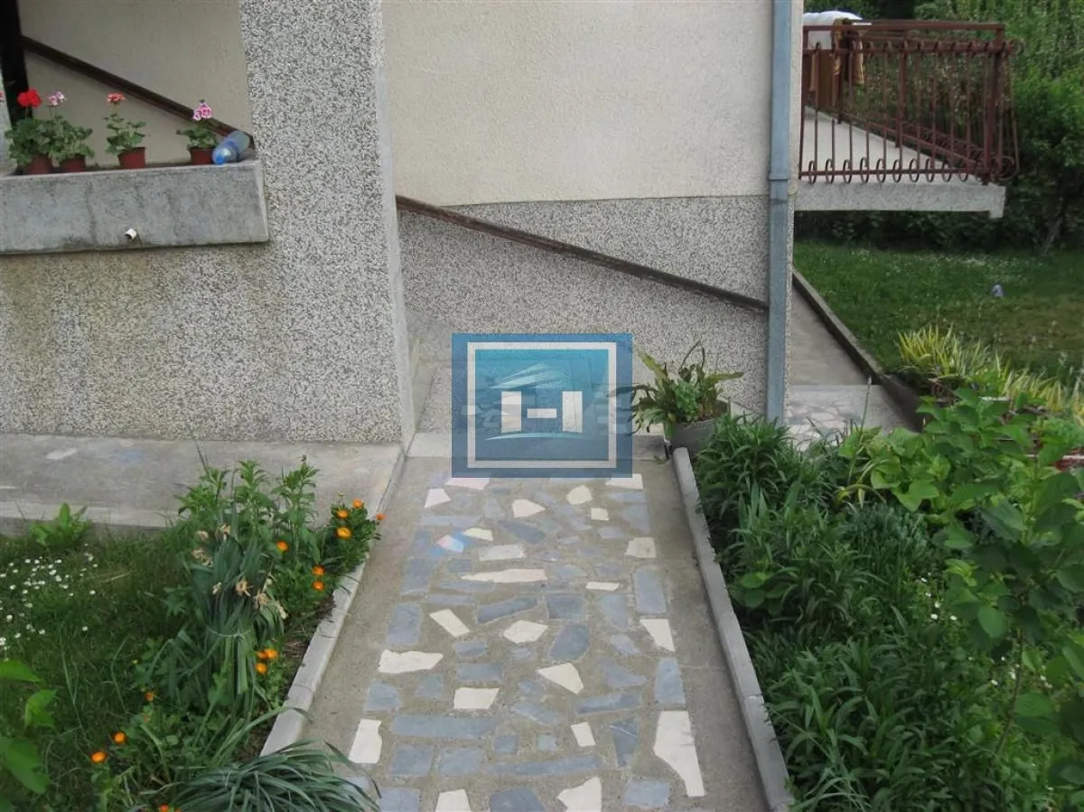 Prodaja, kuća, 220m², Centar, Vrnjačka Banja