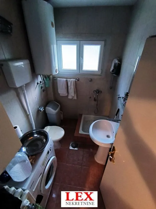 Prodaja, kuća, 195m², Zvezdarska Šuma, Zvezdara Sve Podlokacije