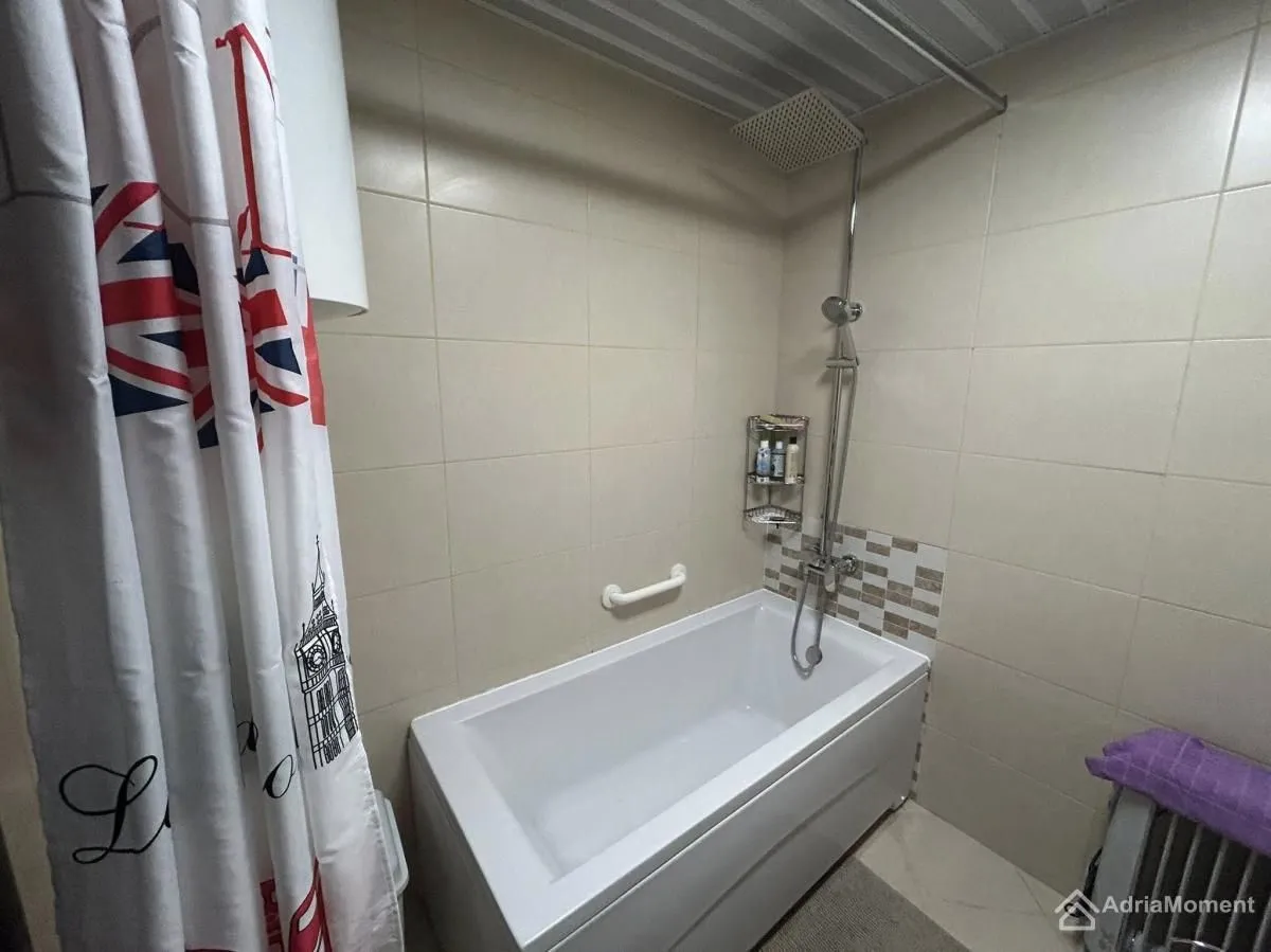 Sale, two bedroom apartment, 84m², Bečići, Budva