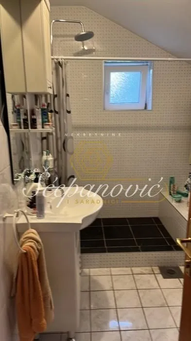 Rent, house, 215m², Salajka, Novi Sad Sve Podlokacije
