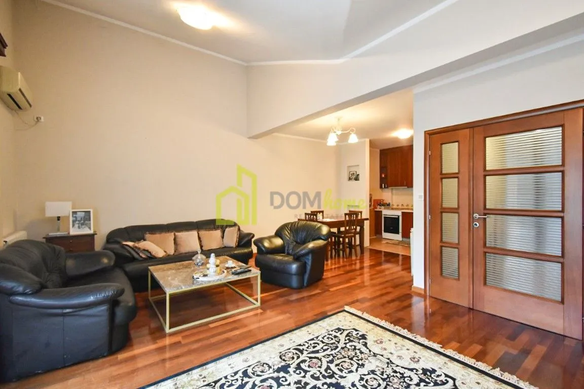 Izdavanje, dvosoban stan, 90m², Gorica C, Podgorica
