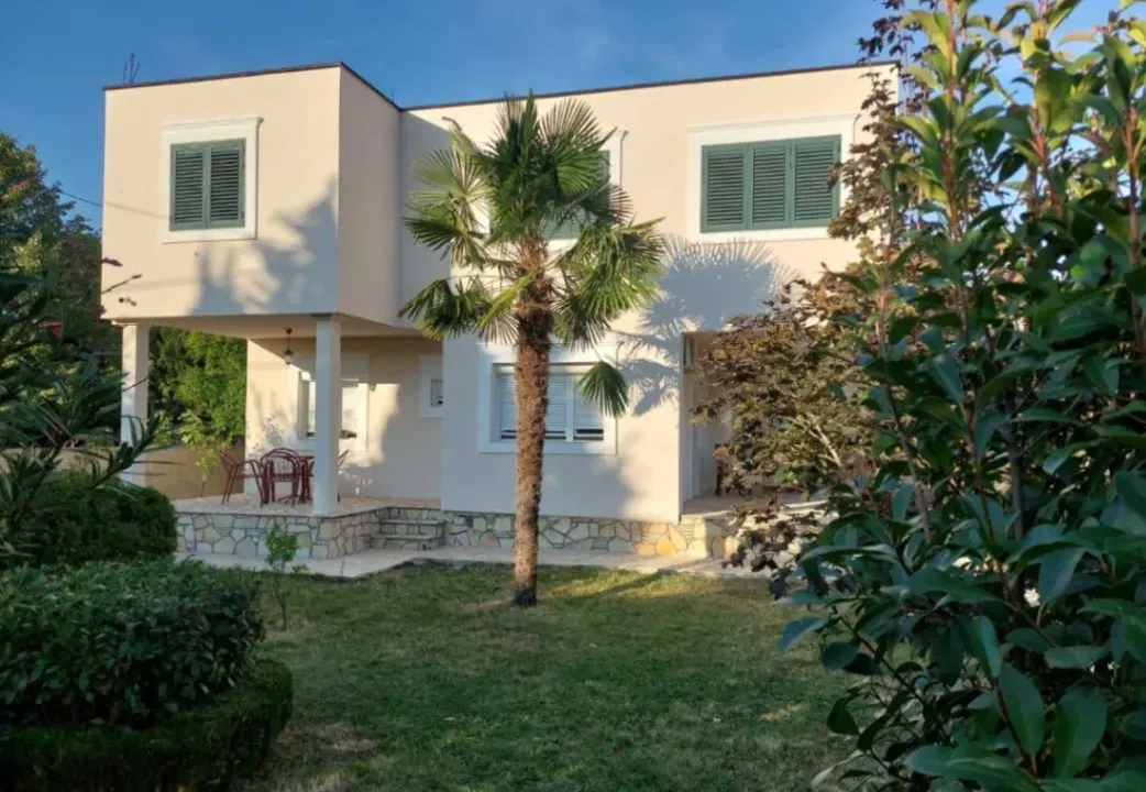 Izdavanje, kuća, 94m², Murtovina, Podgorica