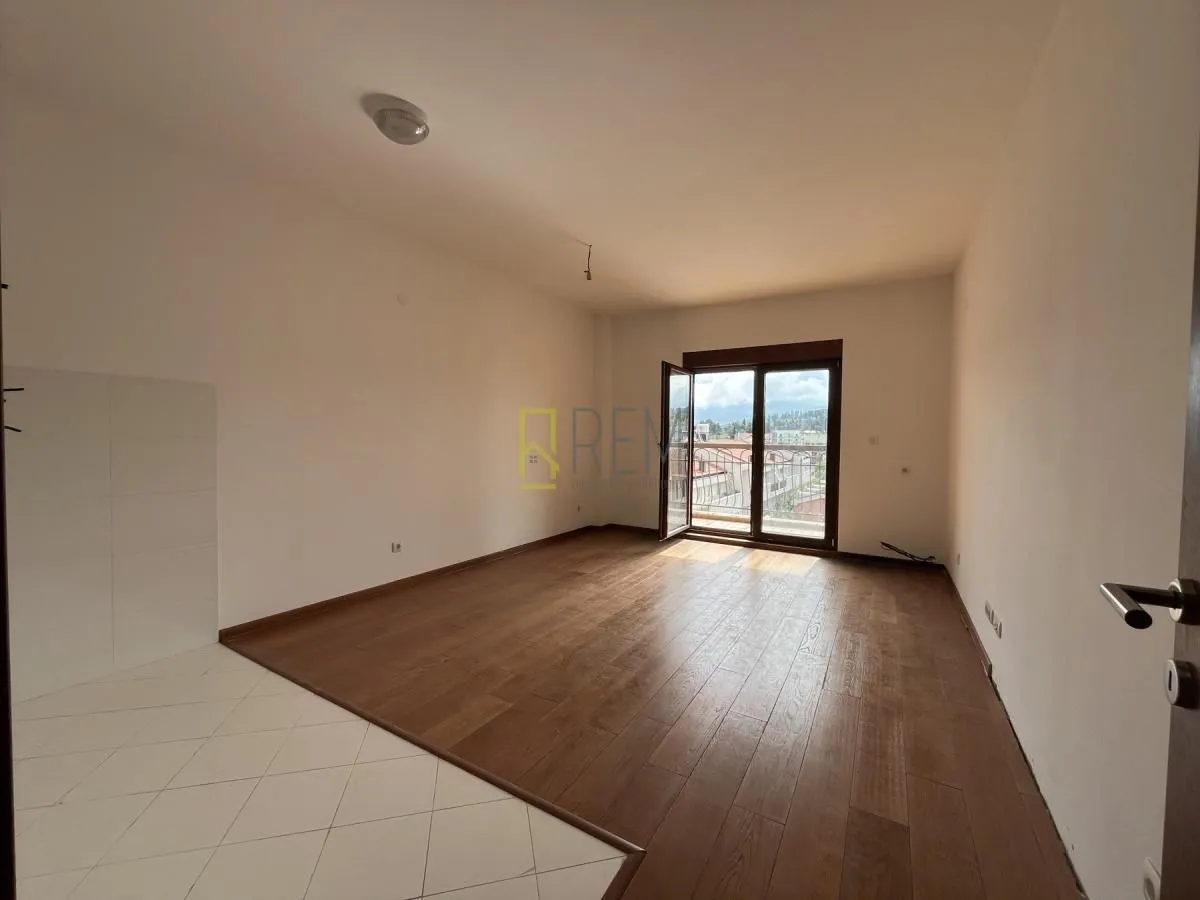 Prodaja, garsonjera, 36m², Momišići, Podgorica