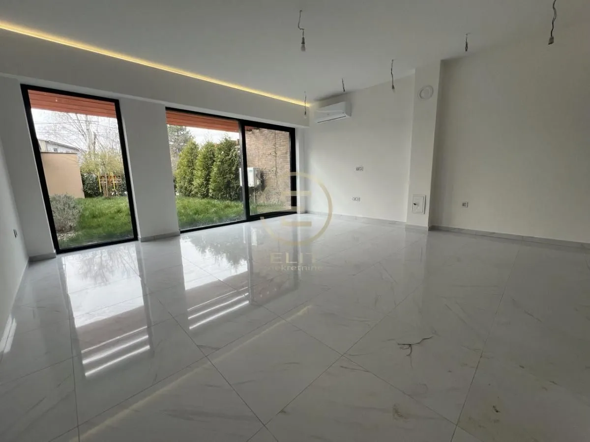 Prodaja, kuća, 181m², Sremska Kamenica, Petrovaradin