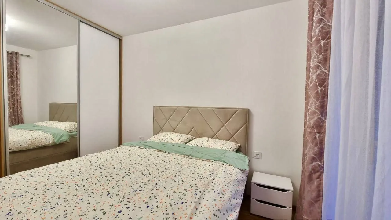Rent, one bedroom apartment, 45m², Bečići, Budva