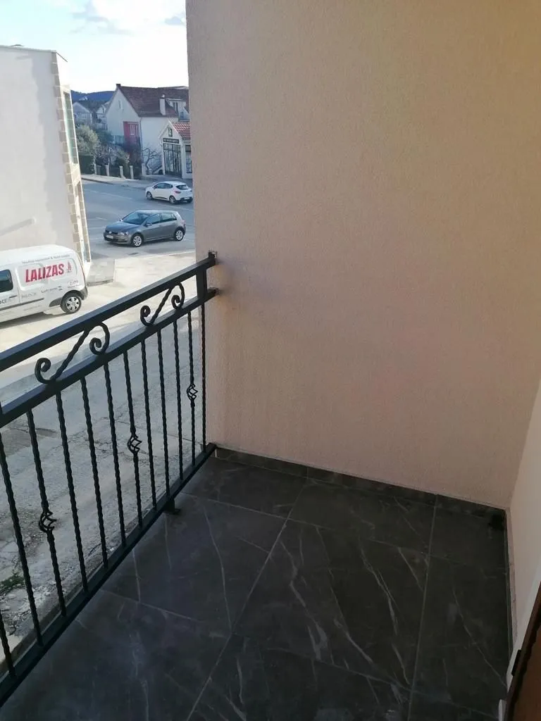 Prodaja, trosoban stan, 69m², Tivat, Crna Gora