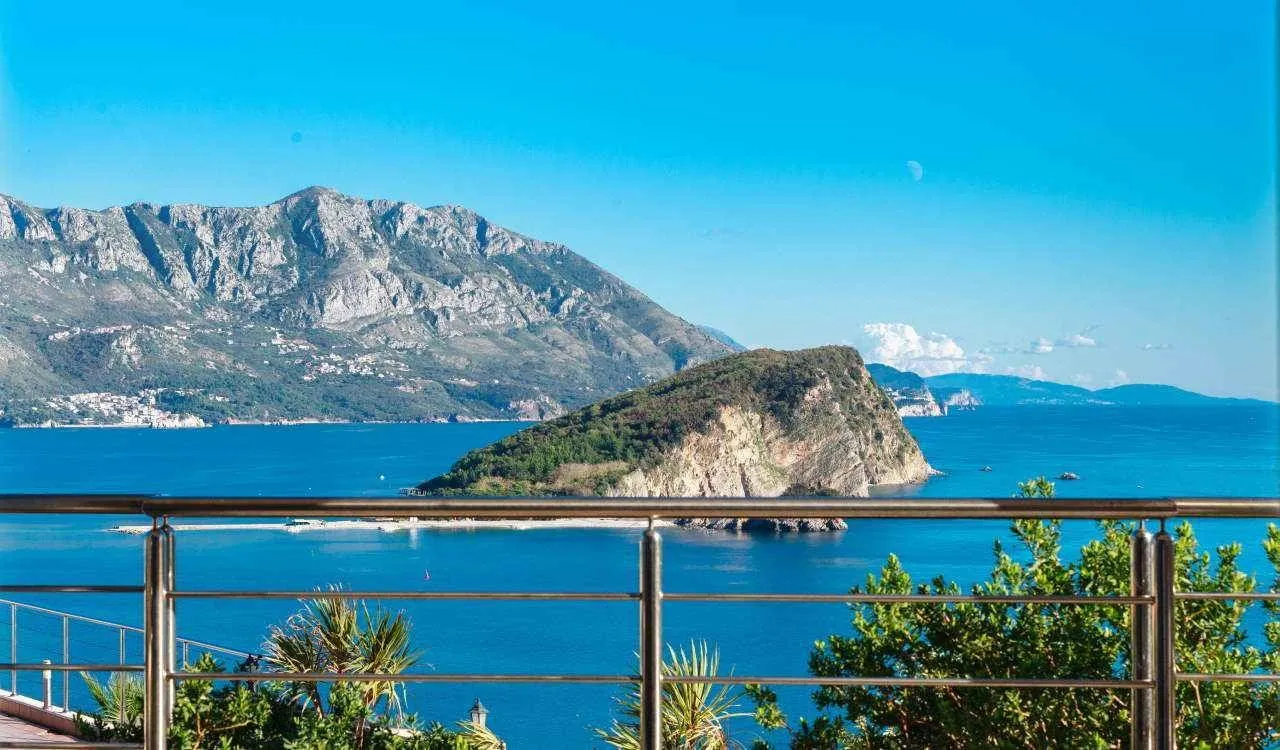 Sale, three bedroom apartment, 129m², Vidikovac, Budva