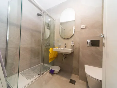 Izdavanje, jednosoban stan, 49m², Central Point, Podgorica - image 11