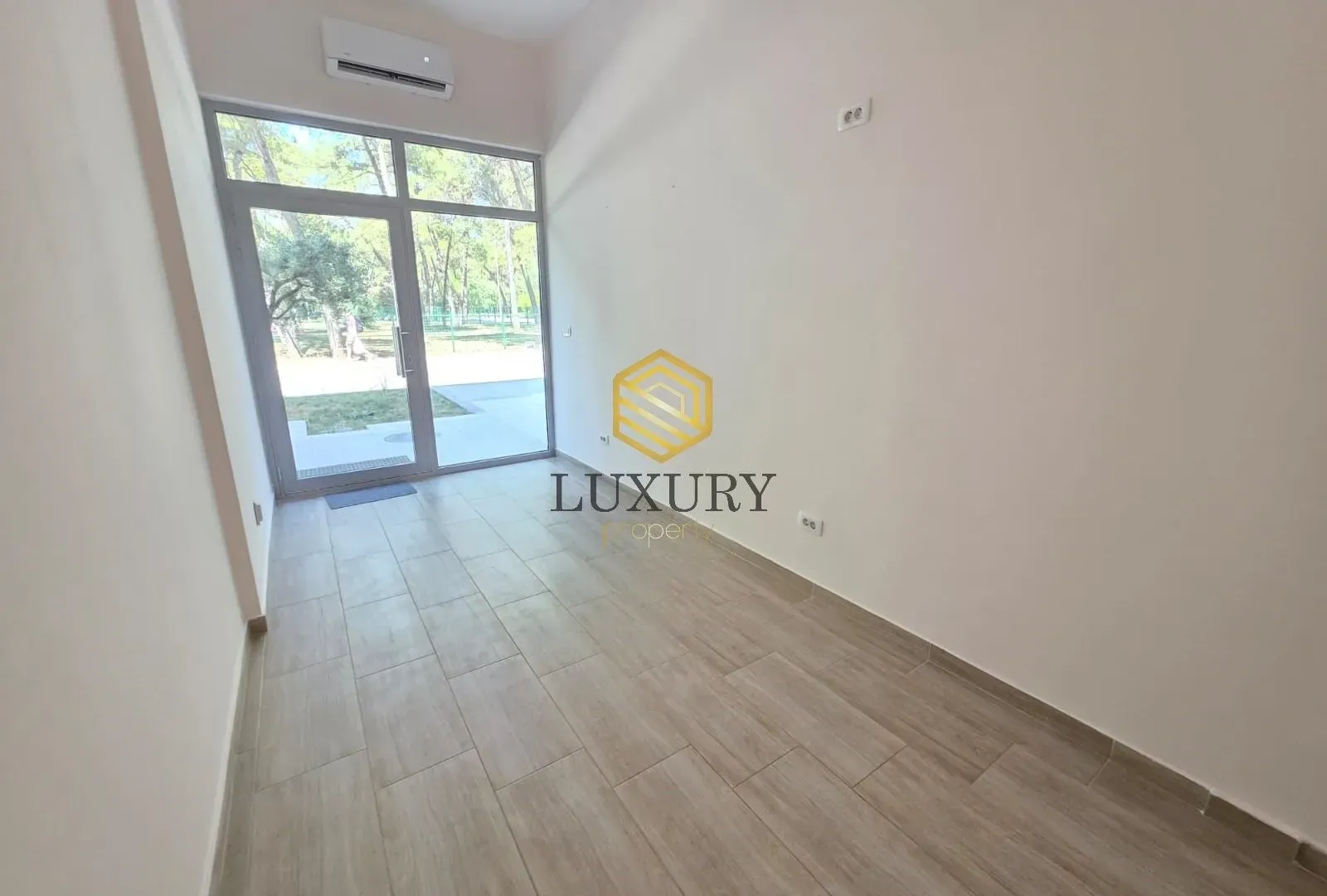Rent, two bedroom apartment, 57m², Tološka šuma, Podgorica