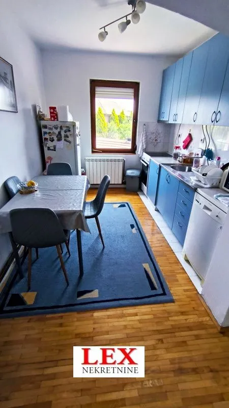 Sale, four bedroom apartment, 93m², Borča 1, Borča Sve Podlokacije