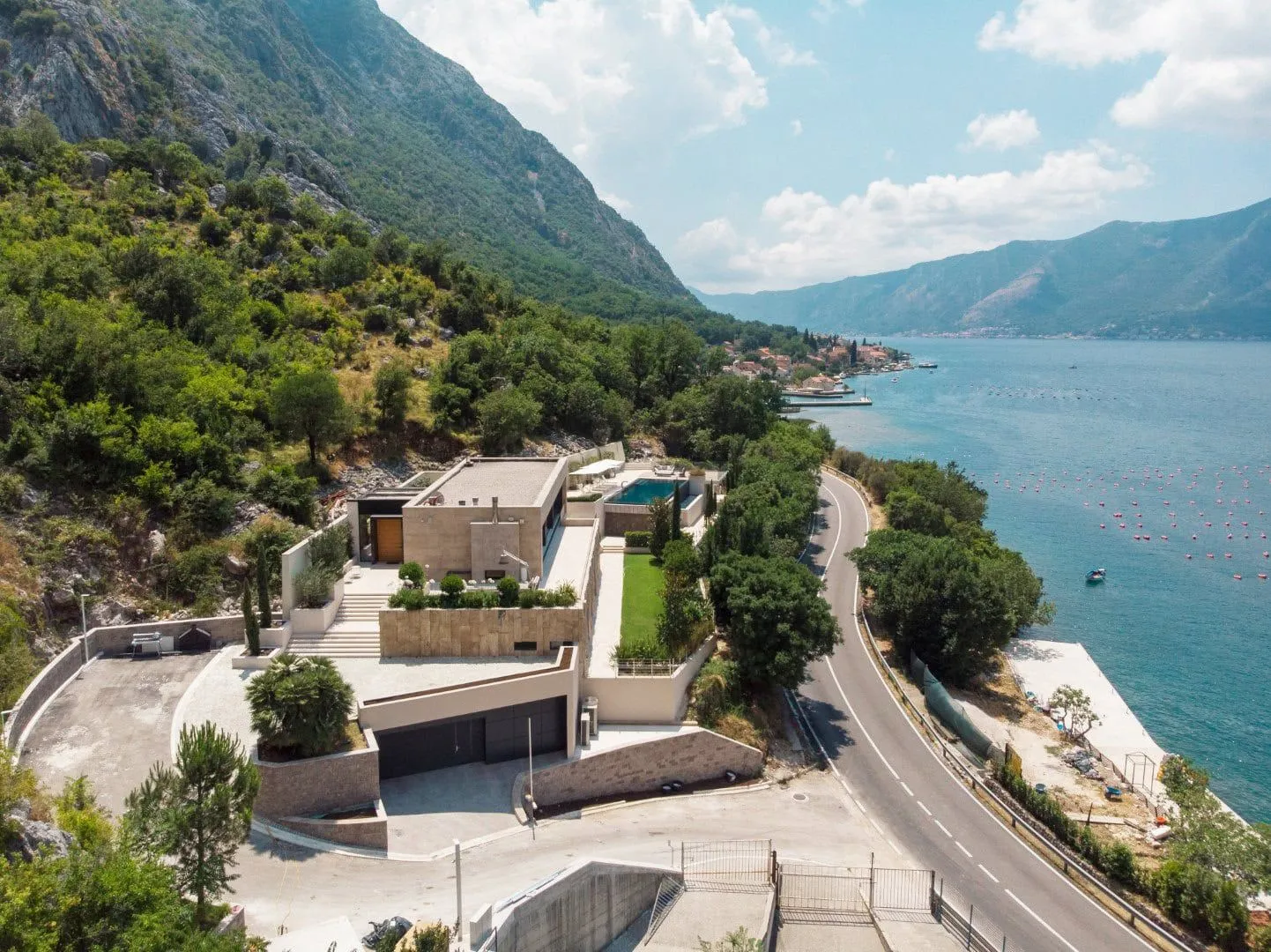 Sale, house, 526m², Orahovac, Kotor