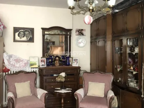 Prodaja, trosoban stan, 81m², Vračar Centar, Vračar Sve Podlokacije - image 5