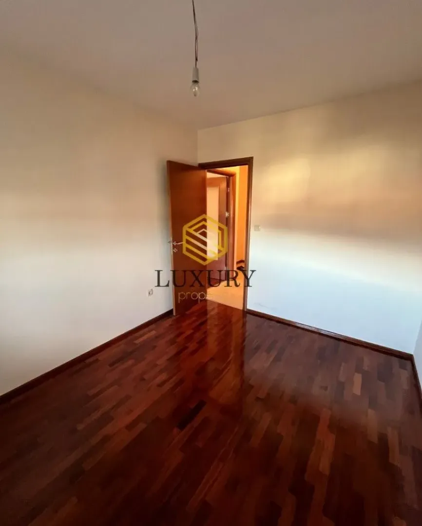 Prodaja, jednosoban stan, 44m², Stari Aerodrom, Podgorica