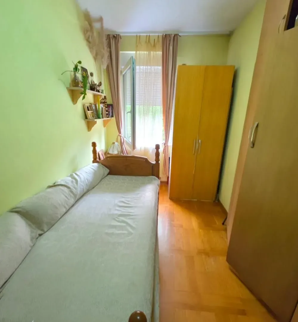 Prodaja, jednosoban stan, 34m², Kneževac, Beograd