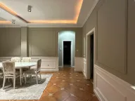 Izdavanje, trosoban stan, 130m², Centar, Tivat - image 10